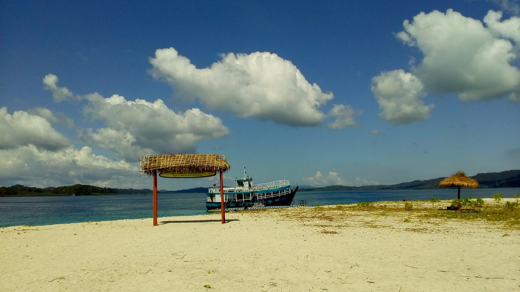 Jolly Buoy Island: Clear Water, Coral Viewing, and Protected Marine Beauty